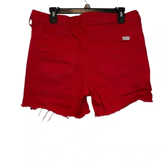 Seven7 Red Jean Shorts. Size 12 - Picture 2 of 5